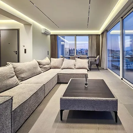 The Skyline Retreat Apartment *