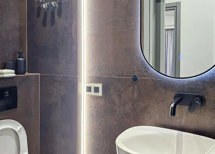 The Skyline Retreat *